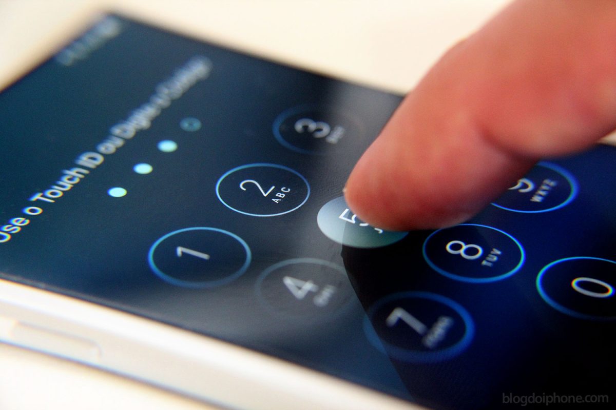 iOS Update Glitch Locks Users Out of Their Own iPhones